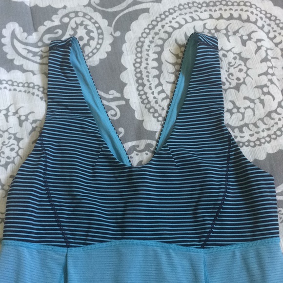 Blue/black striped tank - Picture 4 of 5